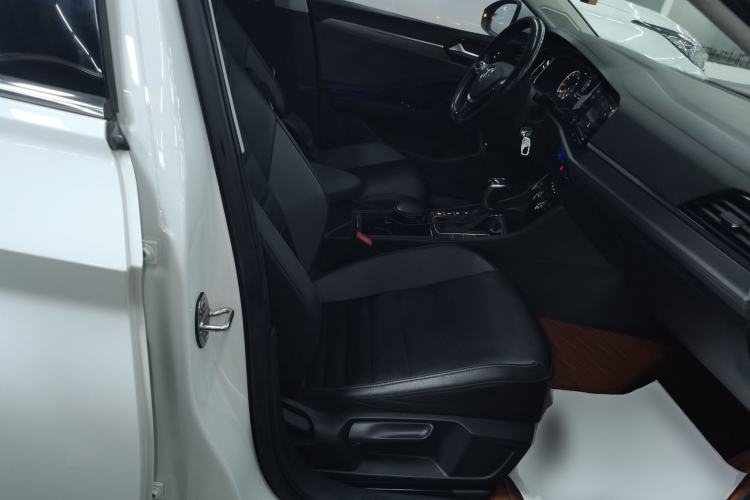 Used Volkswagen Sagitar 2019 280TSI DSG Comfort Version China VI Standard Right Front Seat