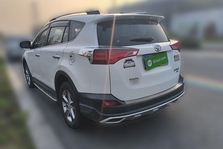 Used Toyota RAV4 2013 2.0L CVT Four-Wheel Drive New Edition