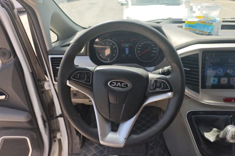 Used JAC Refine M4 2017 2.0T Manual Comfort Version
