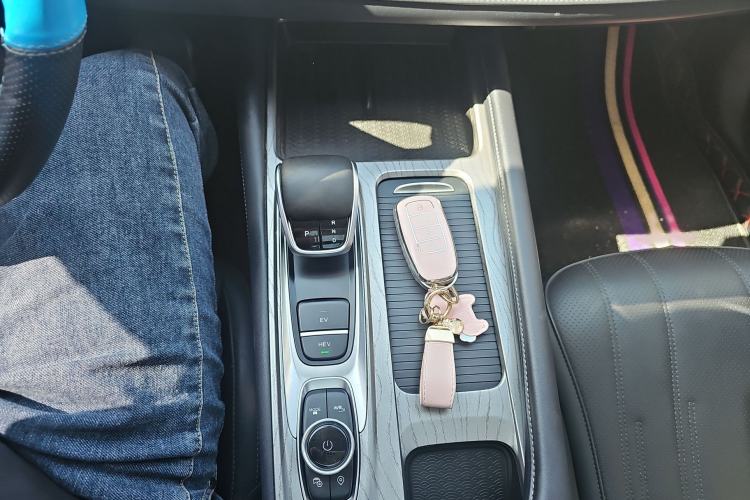 Used Chery Fengyun A8 2024 127 Chasing the Wind Edition Gear Lever