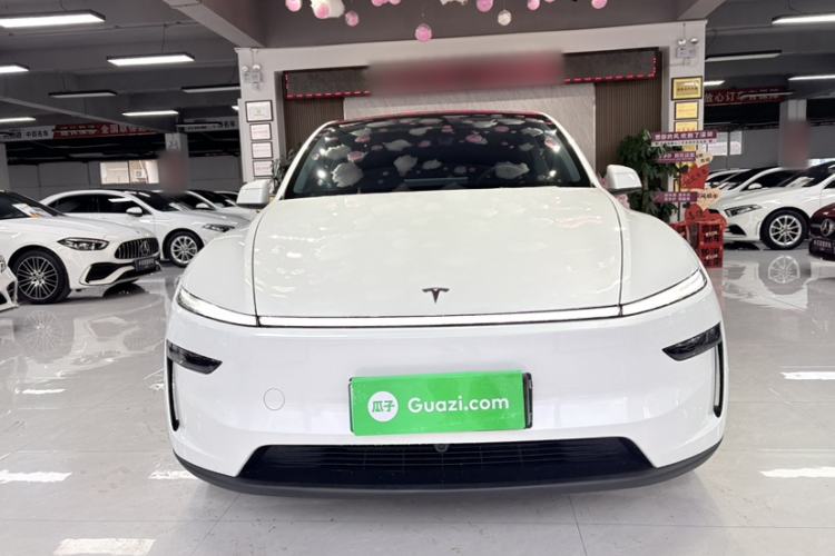 Used Tesla Model Y 2025 Rear-Wheel-Drive Version