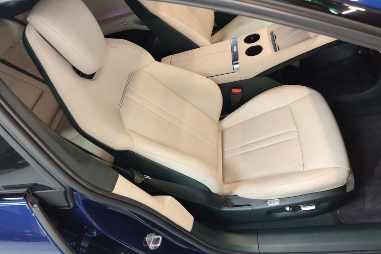 Used Xiaomi Auto YU7 2025 Ultra-Long Range High-Performance All-Wheel-Drive Max Edition