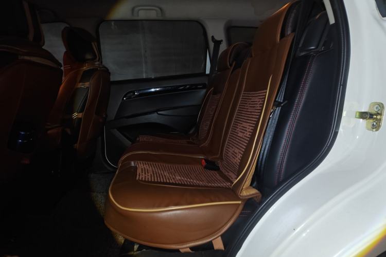 Used Land X8 2014 Explorer Edition 2.0T Diesel 4x4 Luxury Model