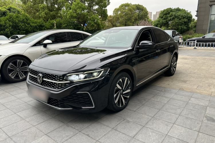 Used Volkswagen Passat 2022 330TSI Starry Luxury Edition