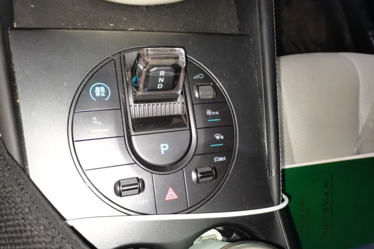Used BYD Seal 06 New Energy 2024 DM-i 120KM Luxury Model Gear Lever