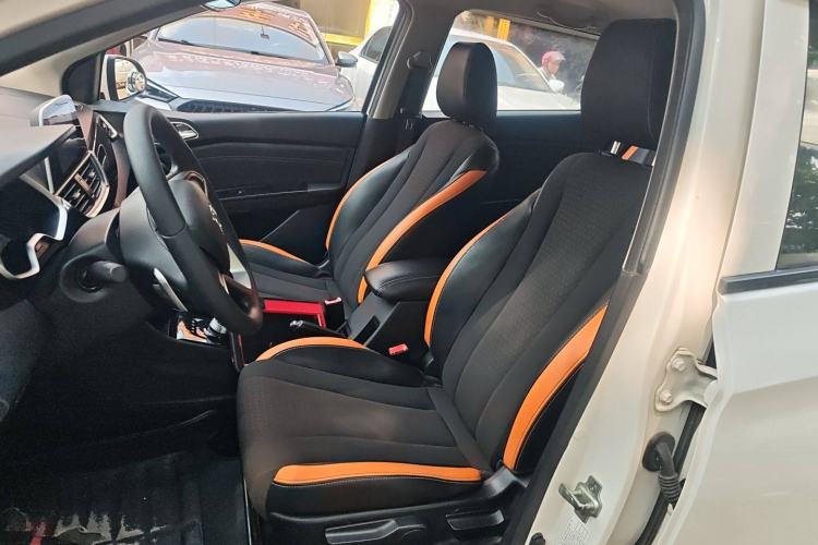 Used Baojun 310 2017 1.5L Automatic Fashion Model
