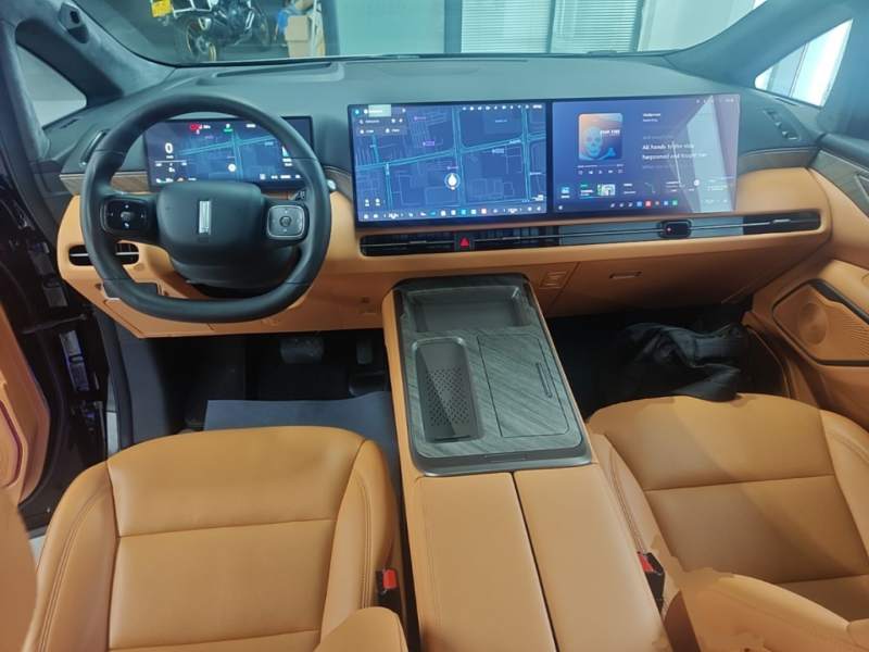 Used Wey Gaoshan 2025 Four-Wheel Drive Alpine 8 — 9