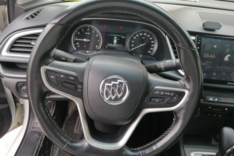 Used Buick GT 2018 18T Automatic Elite Model Steering Wheel