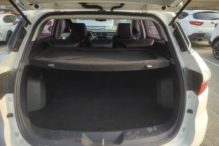 Used JMC Yusheng S330 2016 1.5L GTDi Automatic Two-Wheel Drive Prestige Edition