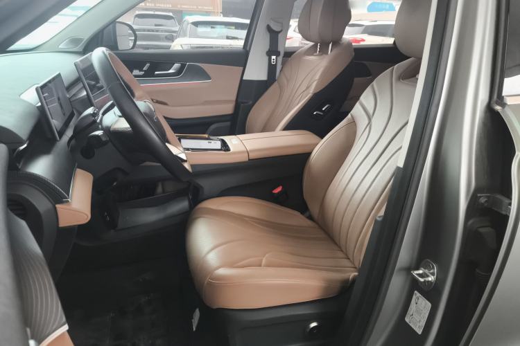 Used Chery Tiggo 8 L 2024 2.0T Two-Wheel Drive Prestige Version 5 Seats