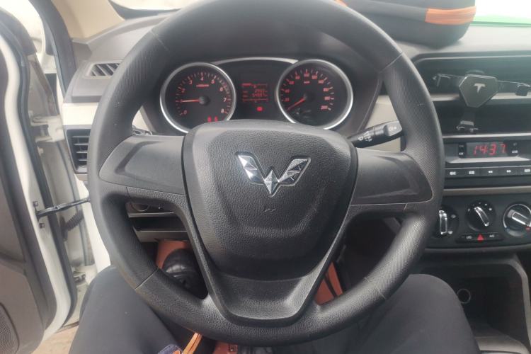 Used Wuling Hongguang 2019 1.5L S Standard Version China VI LAR
