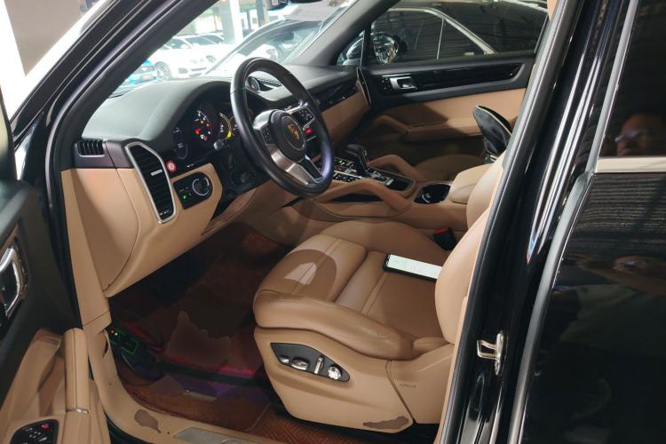 Used Porsche Cayenne 2019 Cayenne 3.0T Left Front Seat