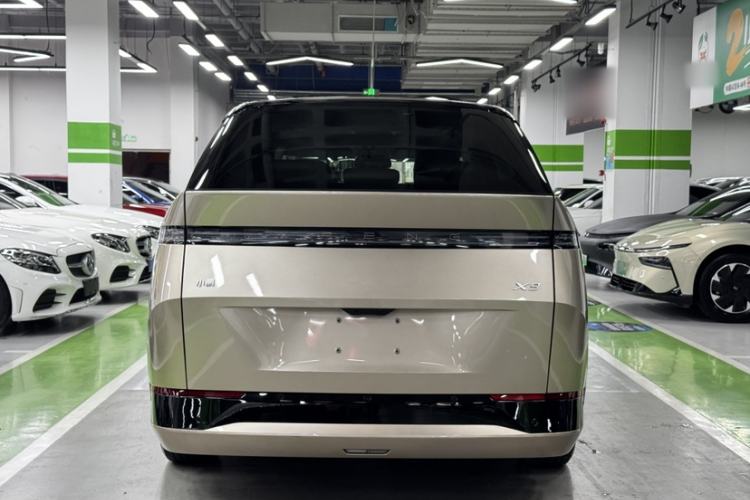 Used XPeng X9 2024 702 Ultra-Long Range Pro