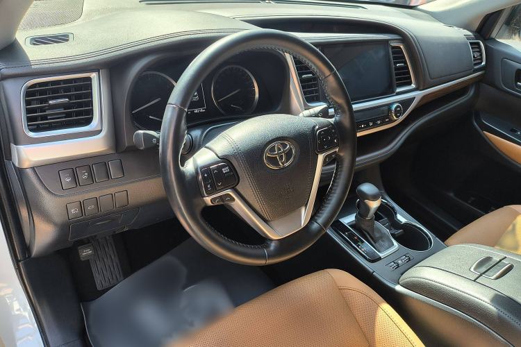 Used Toyota Highlander 2020 2.0T Four-Wheel Drive Millionth Anniversary Edition 7 Seats