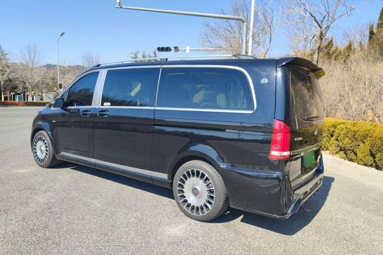 Used Mercedes-Benz V-Class 2016 V 260 L Prestige Extended Edition Exterior 4