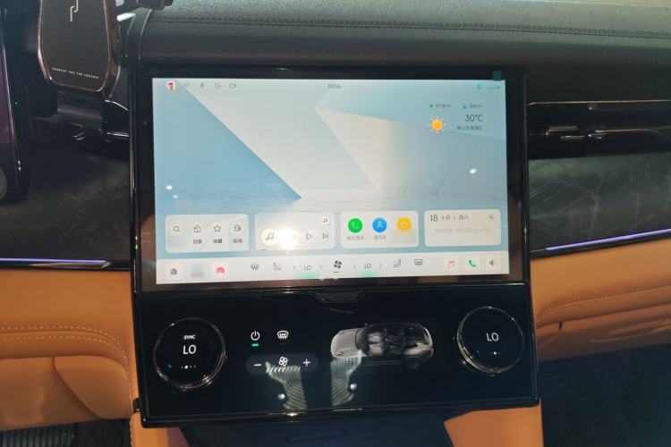 Used Lynk & Co 09 2021 2.0T Halo Six-Seater