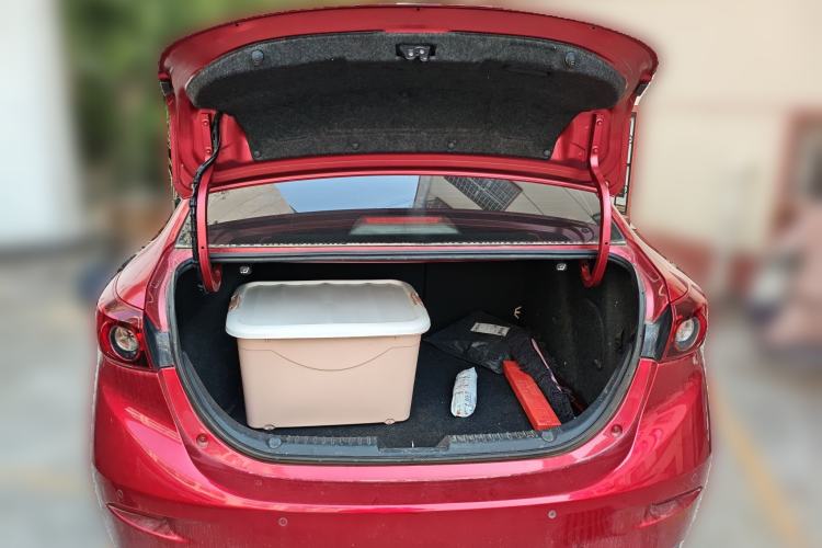 Used Mazda 3 Axela 2017 Sedan 1.5L Manual Comfort Model Emission Standard China V Trunk