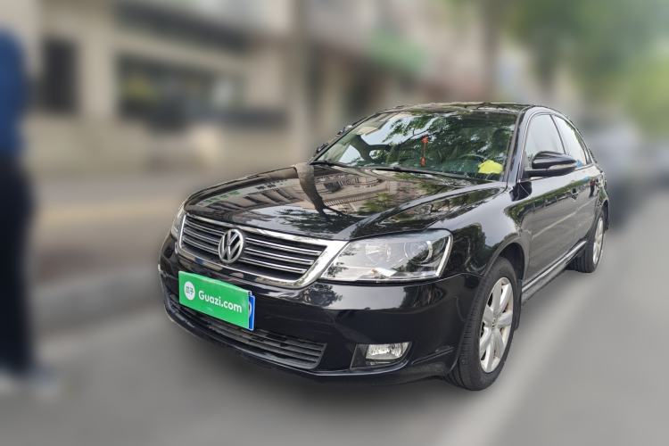 Used Volkswagen Passat 2009 2.0L MFI Manual Luxury Edition