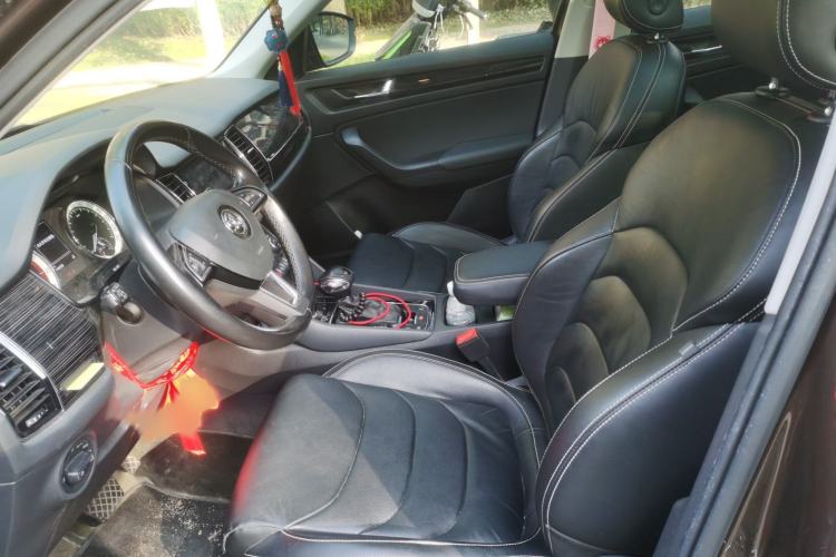 Used Skoda Kodiaq 2018 Facelifted TSI330 5-Seater Two-Wheel-Drive Luxury Enjoyment Edition