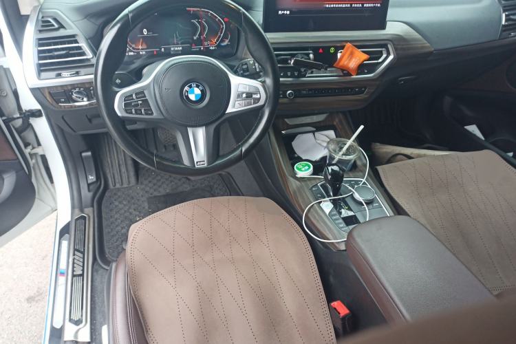 Used BMW X3 2022 xDrive25i M Sport Package Center Console