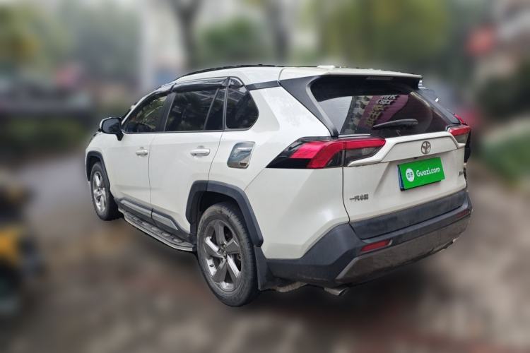 Used Toyota RAV4 2020 2.0L CVT Two-Wheel Drive Fashion PLUS Edition