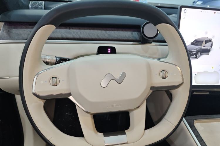 Used ONVO Luxeed L90 2025 Model—Max Six-Seater Version