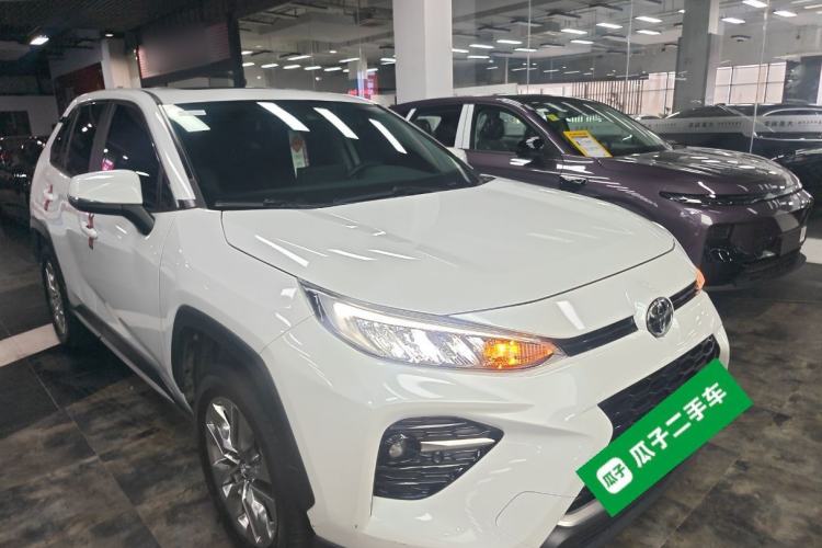 Used Toyota Wildlander 2020 2.0L CVT 4x4 Luxury Edition Front Right 45 Deg