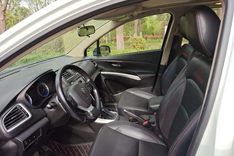 Used Suzuki S-Cross 2015 1.6L CVT Two-Wheel Drive Elite Version