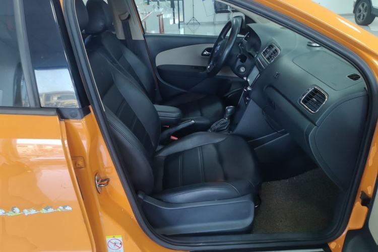 Used Volkswagen Polo 2012 1.6L Cross Polo Automatic Transmission