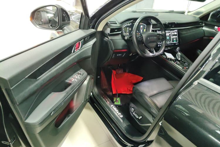 Used Lynk & Co 01 2021 2.0TD Two-Wheel-Drive Pro Trim