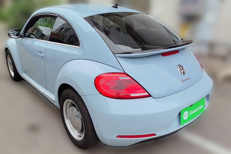 Used Volkswagen Beetle 2015 180TSI model
