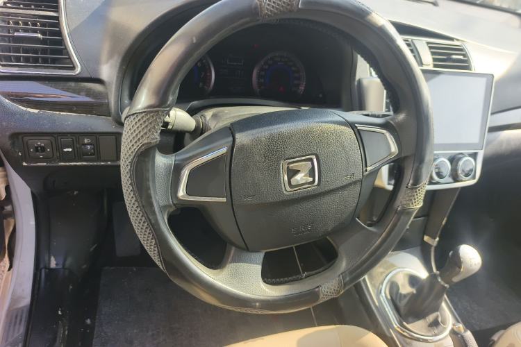 Used Zotye Z300 2016 New Vision 1.5L Manual Entry-Level Model
