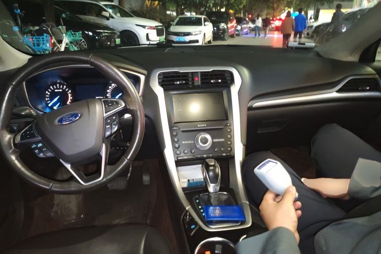 Used Ford Mondeo 2013 1.5L GTDi180 Fashion Edition Center Console