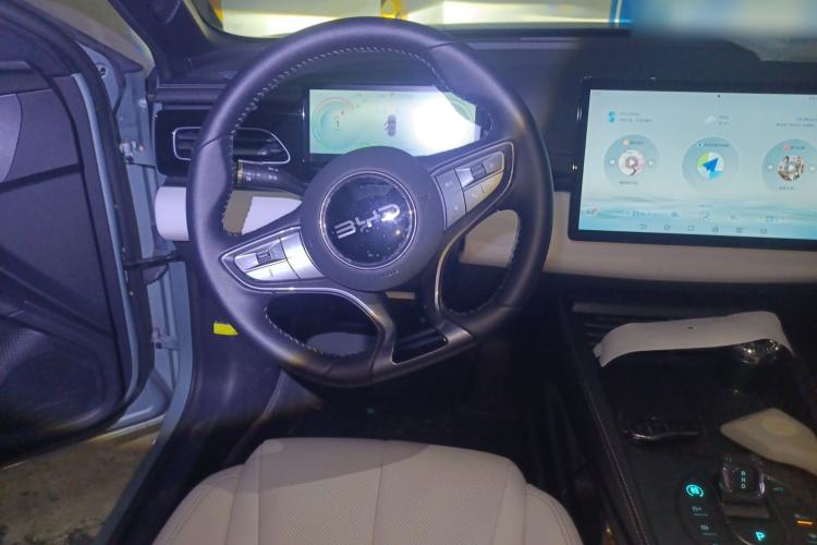 Used BYD Seal 06 New Energy 2024 DM-i 120KM Prestige Model Steering Wheel