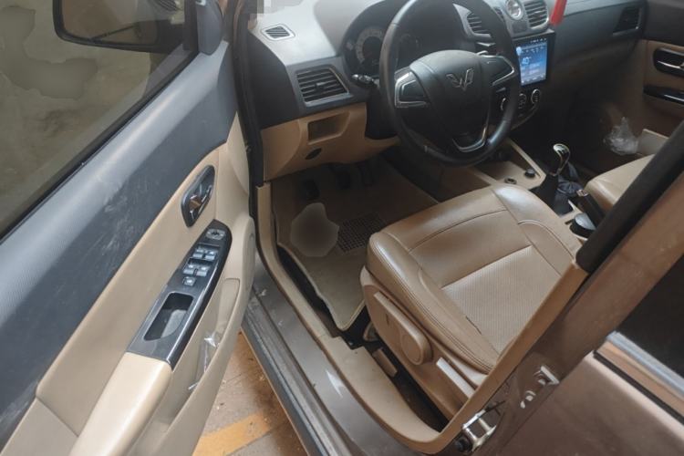 Used Wuling Hongguang 2013 1.5L S Comfort Model