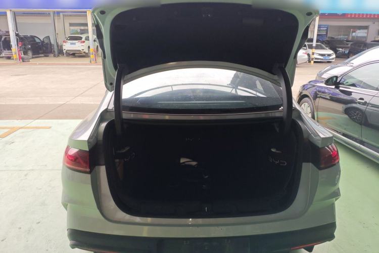 Used BYD Qin L 2024 DM-i 120KM Leading Model Trunk