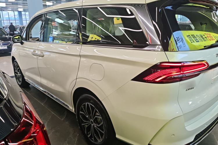 Used Roewe iMAX8 New Energy 2025 1.5T DMH Lu Zun Deluxe Edition
