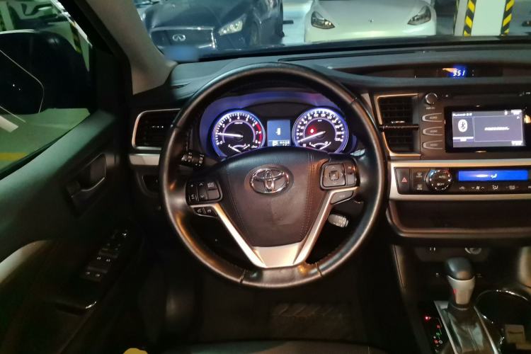 Used Toyota Highlander 2017 2.0T Four-Wheel Drive Luxury Edition 7 Seats
