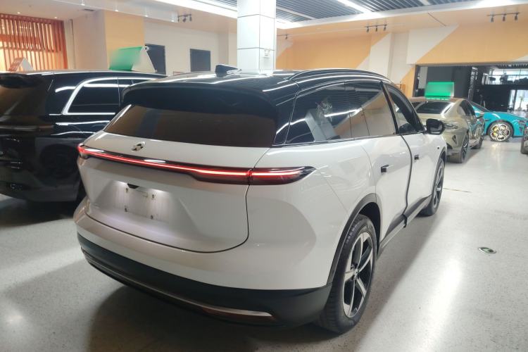 Used Nio ES6 2024 75 kWh Rear Right 45 Deg