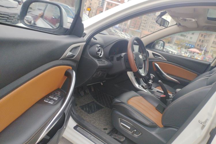 Used BYD Song 2016 1.5TI Manual Luxury Model
