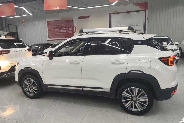 Used CHANGAN CS35PLUS 2018 1.6L Manual Changlian Edition China V Standard
