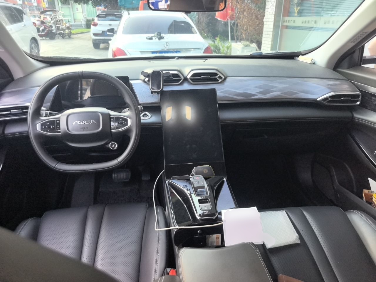 Dongfeng Aeolus Mage 2023 DH-i 1.5T Luxury Edition — снимка 6