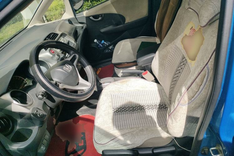 Used Honda Fit 2011 1.3L automatic comfort version