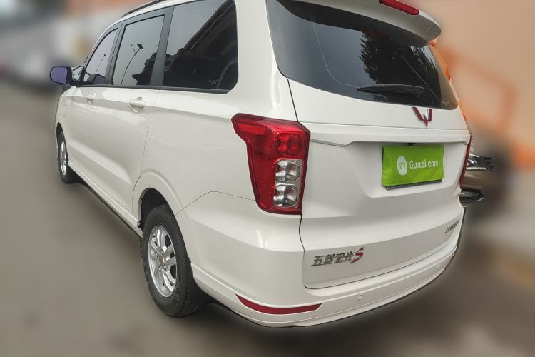 Used Wuling Hongguang 2021 1.5L Facelifted S Comfort Version with Electric Power Steering LAR

