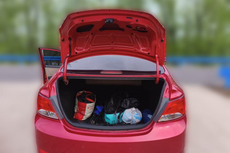 Used Hyundai Verna (older generation) 2014 1.4L Manual Smart GLS Trim Trunk