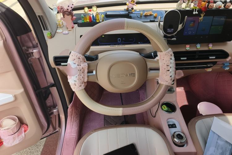 Used Geely Galaxy Panda 2023 Panda Mini 200km Endurance Bear