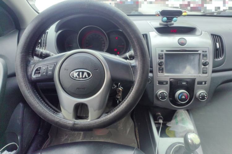 Used Kia Forte 2011 1.6L MT GLS