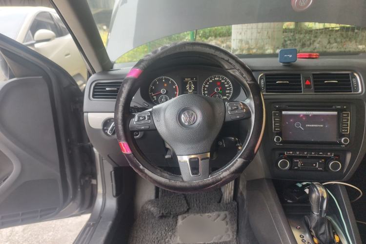 Used Volkswagen Sagitar 2012 1.4TSI Automatic Luxury Edition
