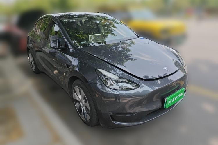 Used Tesla Model Y 2022 Long-Range All-Wheel-Drive Version