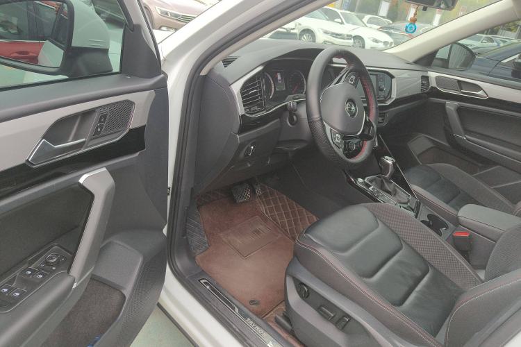 Used Volkswagen Tayron 2019 330TSI Two-Wheel Drive Luxury Model China VI Standard